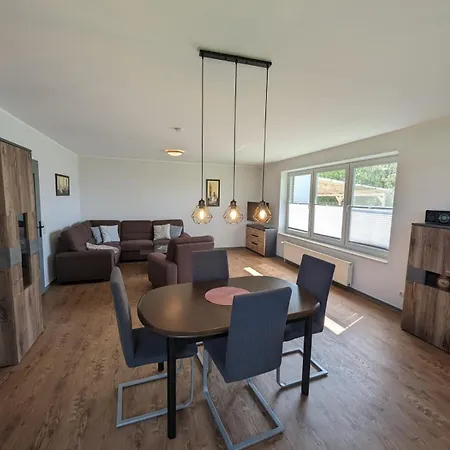 Iris Apartment *