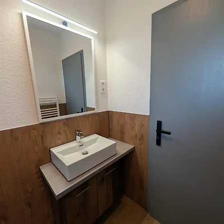 Iris Apartment